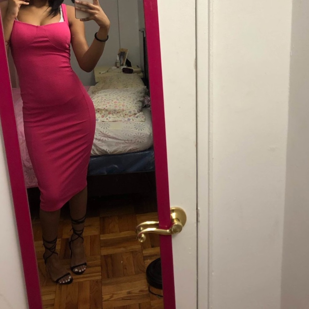 Pink fitted dress